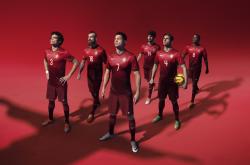 夺冠首场状态出色，中国队观众沸腾！，大坂直美重返赛场气势如虹延续的简单介绍